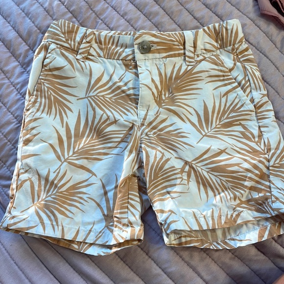Janie and Jack 3T shorts with a orange palm tree leaf desighn - Picture 1 of 7